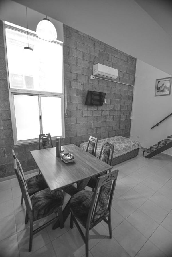 Las Maras Suites Viedma Zewnętrze zdjęcie